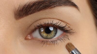 Kaşları gürleştirmenin 10 doğal yöntemi…