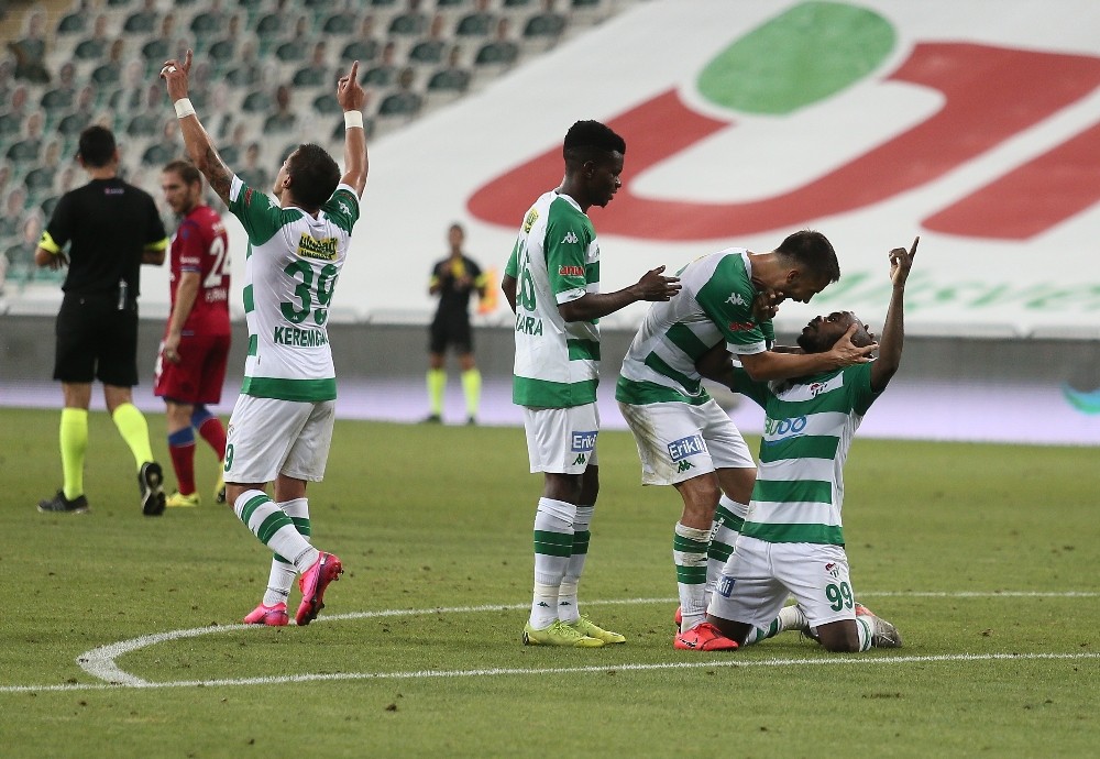 Nefes kesen Süper Lig yarışı… MAHŞERİN 4 ATLISI! Nefes kesen Süper Lig yarışı… MAHŞERİN 4 ATLISI!