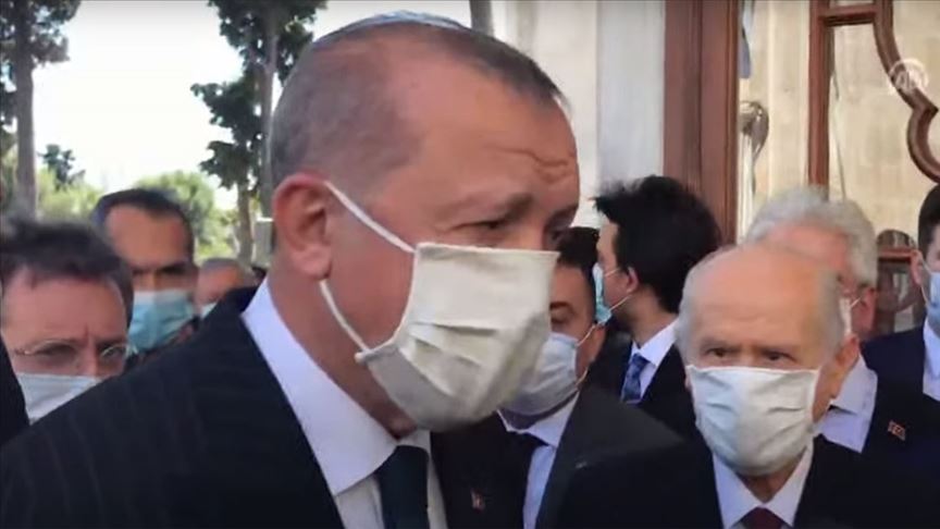 Cumhurbaşkanı Erdoğan ve Bahçeli’den Fatih’in türbesine ziyaret!