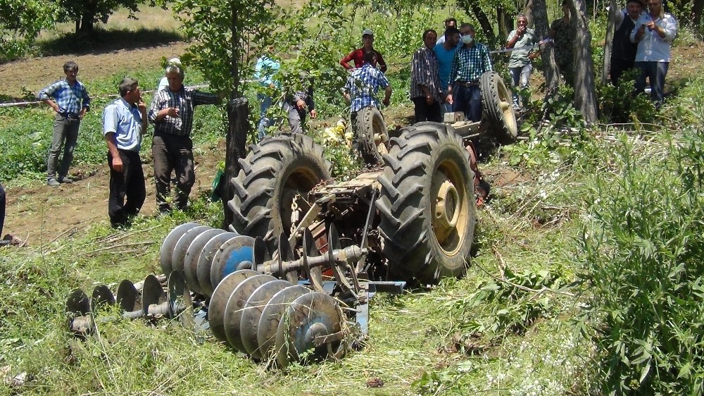 Bursa’da feci kaza: Traktörün altında can verdi… Bursa’da feci kaza: Traktörün altında can verdi…
