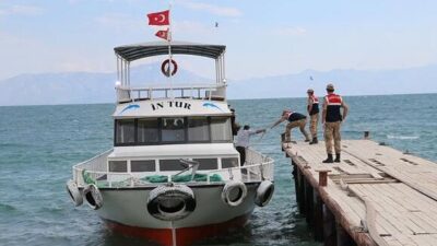 Van’daki tekne faciasında ölü sayısı 42’ye yükseldi