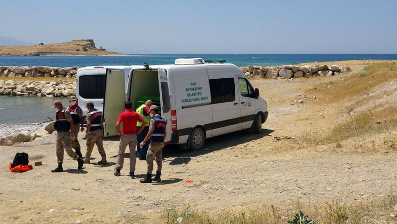 Göçmen faciasında ölü sayısı 60’a yükseldi