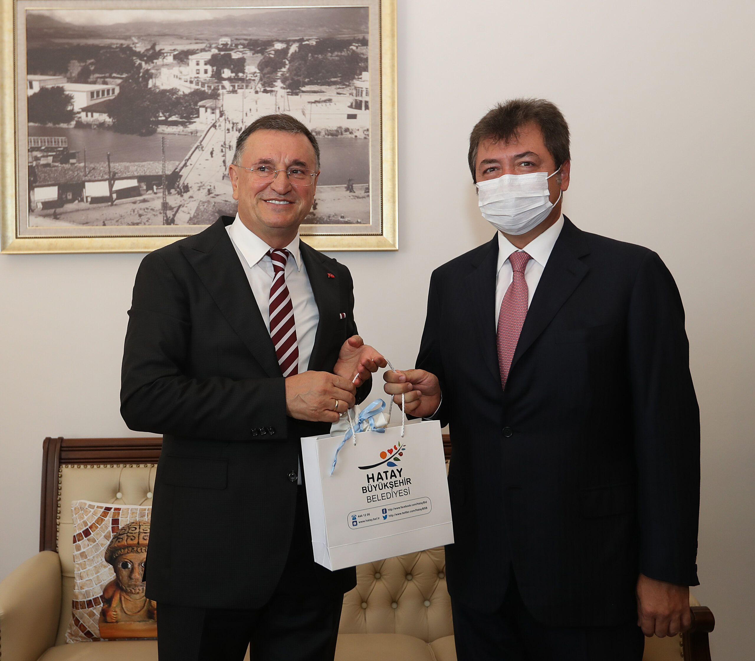 Süper Lig'e yükselen Hatayspor kupasını aldı... 4 yemek2 scaled