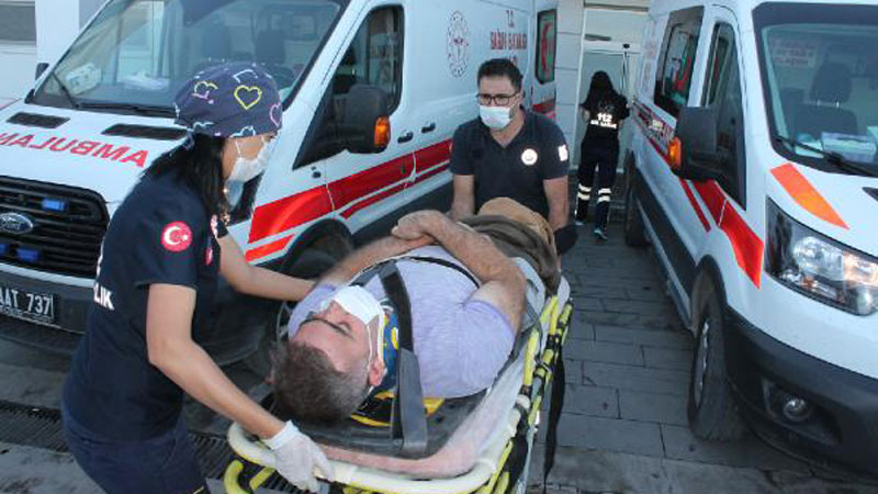 Bursa’dan akraba ziyaretine gidiyorlardı… Feci kaza: 5 yaralı Bursa’dan akraba ziyaretine gidiyorlardı… Feci kaza: 5 yaralı