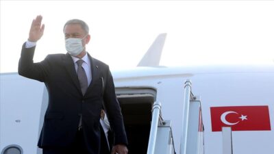 Bakan Akar ve TSK komuta kademesi Azerbaycan’a gitti