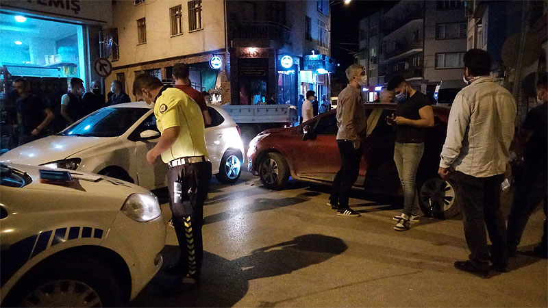 Bursa’da polisten kaçarken kaza yaptılar