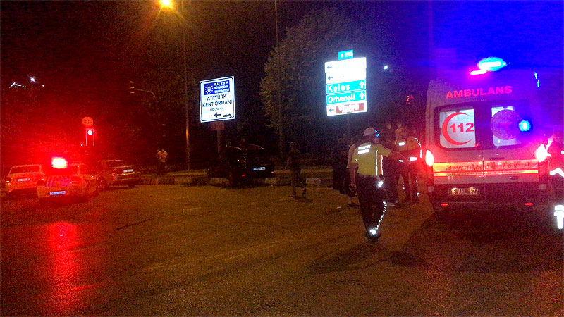 Bursa’da otomobil ile motosiklet çarpıştı: 5 yaralı Bursa’da otomobil ile motosiklet çarpıştı: 5 yaralı