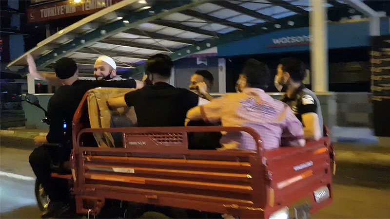 Bursa’dan akıl almaz görüntüler Bursa’dan akıl almaz görüntüler