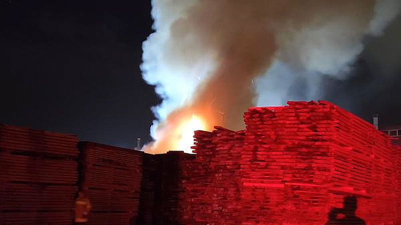 Bursa’da gece yarısı korkutan yangın Bursa’da gece yarısı korkutan yangın
