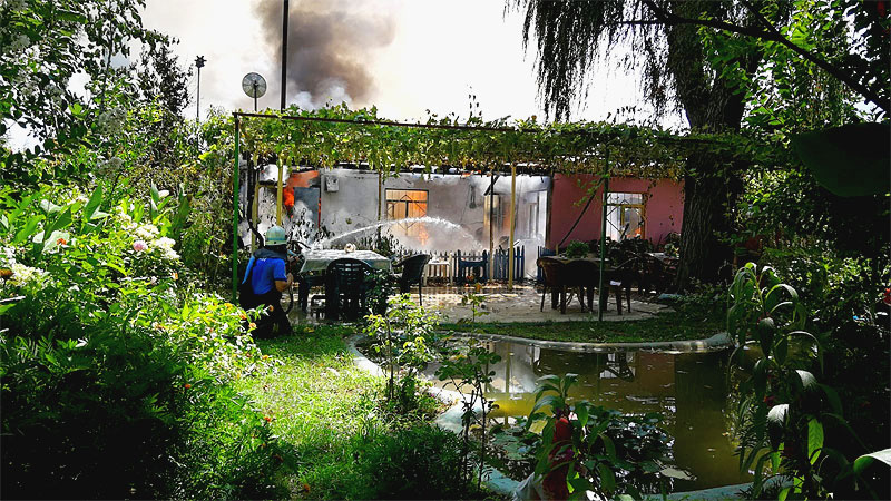 Bursa’da tek katlı ev küle döndü Bursa’da tek katlı ev küle döndü