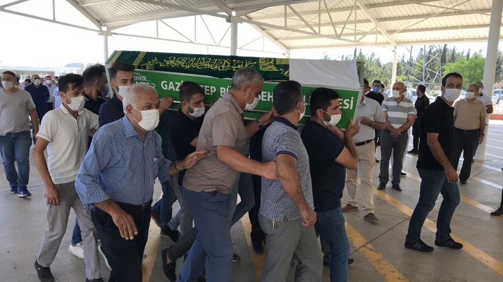 Duygu Delen son yolculuğuna uğurlandı