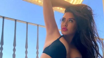 Ebru Polat aşkı buldu! Öpücükler boğdu