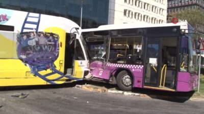 Tramvay halk otobüsüne çarptı