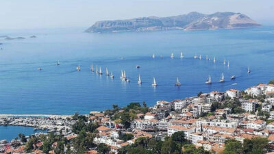 Meis Adası karşısında 30 Ağustos kutlaması