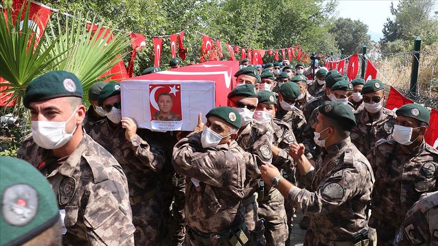 Şehitlerimizi uğurladık