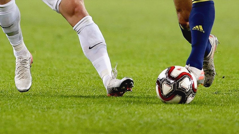 Futbolda yaz transfer dönemi yarın başlıyor Futbolda 2020-2021 sezonu birinci transfer ve tescil dönemi Türkiye için
