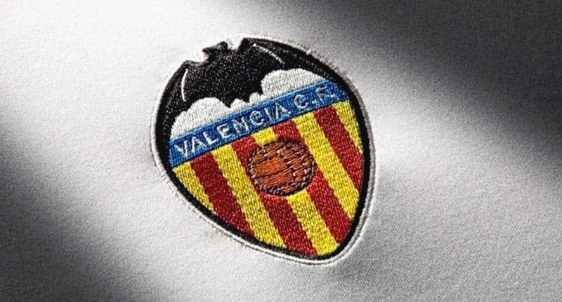 İspanya 1. Futbol Ligi (La Liga) ekiplerinden Valencia'da iki kişinin