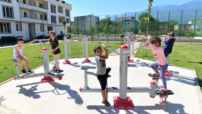 Yıldırımlı minikler için güvenli oyun alanları