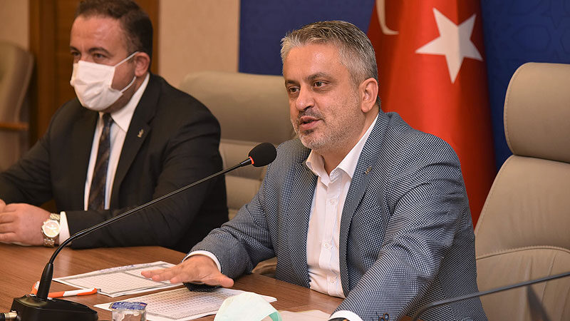 AK Parti Bursa İl Başkanı Ayhan Salman, 17 ilçede eş
