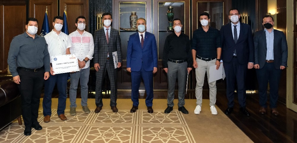 Başkan Aktaş’tan hizmet neferlerine ödül