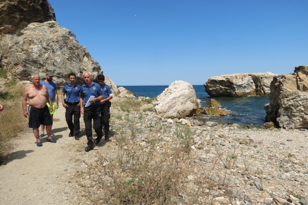 Bursa’da denizde kalp krizi geçiren adam hayatını kaybetti Bursa’da denizde kalp krizi geçiren adam hayatını kaybetti