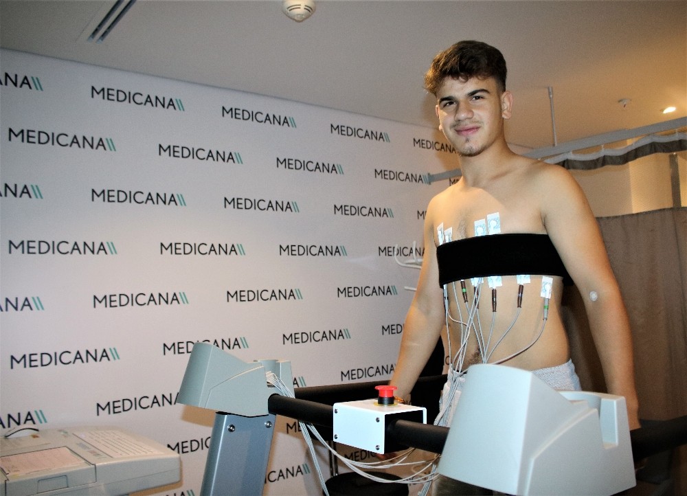 Bursasporlu futbolcular sağlık kontrolünden geçti Bursasporlu futbolcular sağlık kontrolünden geçti