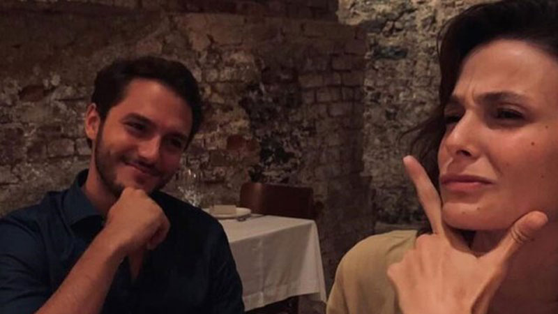 Büşra Develi aşkını ilan etti Büşra Develi aşkını ilan etti