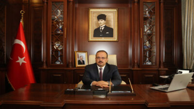 Bursa Valisi Canbolat’tan Zafer Bayramı mesajı