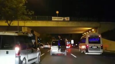 Görüntüler Bursa’dan! Trafikte tehlike saçan düğün konvoyu
