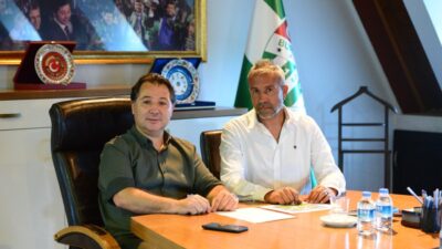 Bursaspor’da yeni görevlendirmeler… Sportif direktörlük ile altyapının başına…