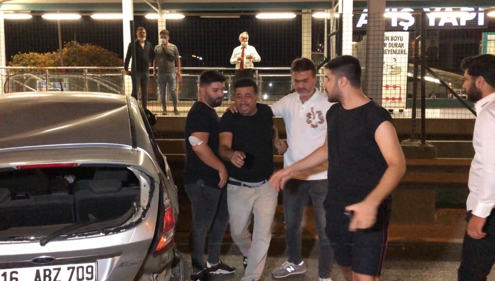 Bursa’da zincirleme trafik kazası! ‘Kardeşinin aracını görünce sinir krizi geçirdi’