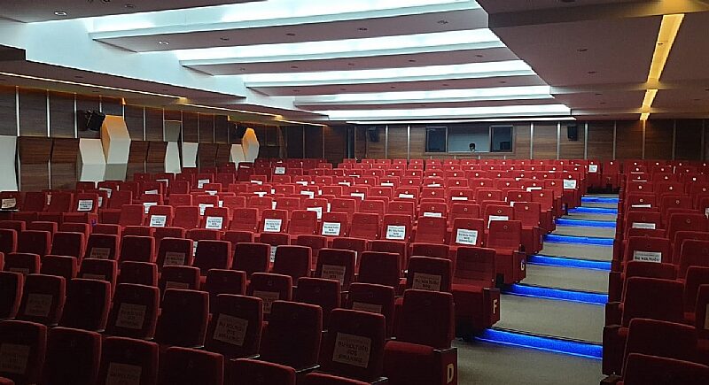 İnegölspor’da kongre ertelendi… İşte yeni tarih… TFF 2.Lig'de play-off oynayan ancamk Manisa FK'yı elenmekten kurtulamayan İnegölspor'da