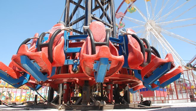 Lunaparkta faciadan dönüldü