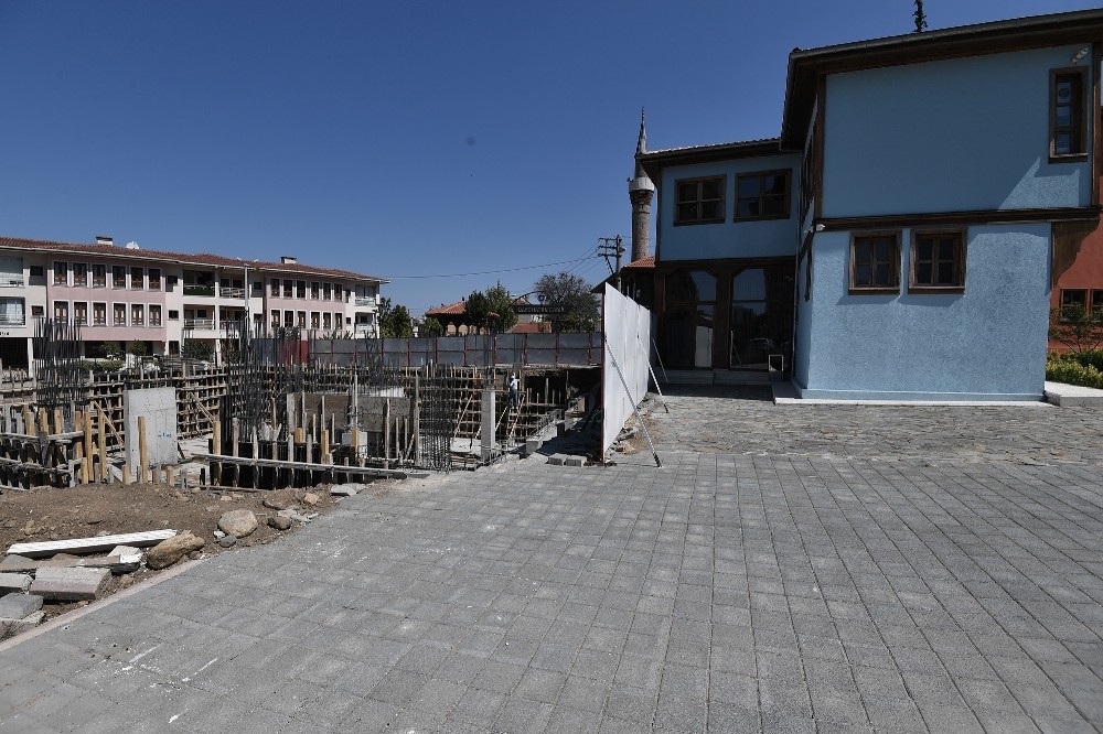 Tarihi Bursa evleri hayat buluyor