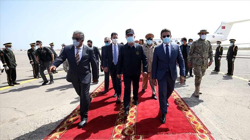 Milli Savunma Bakanı Akar ve Genelkurmay Başkanı Güler Trablus’ta