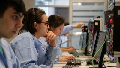 OSB’lerdeki liselere gençlerden büyük ilgi