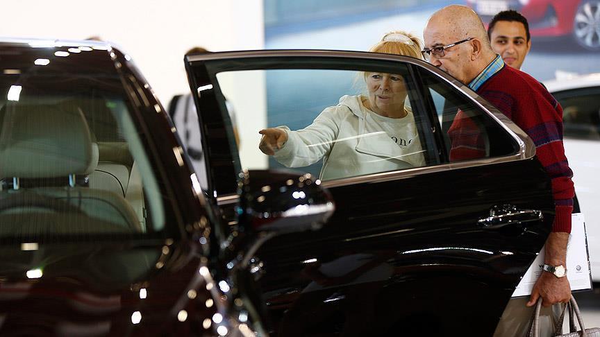 Araç alacaklar dikkat! Ünlü markanın CEO’su tarih verdi…