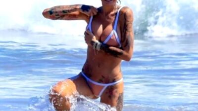 Öyle bir frikik verdi ki!