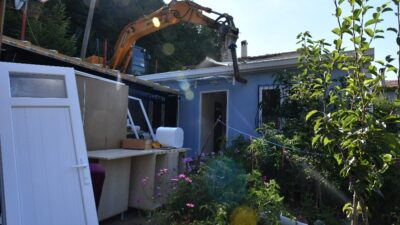 Virüs döneminin kaçak yapıları yıkılıyor