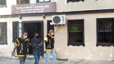 Bursa Polisi devreye girdi! Parkta yakalandı