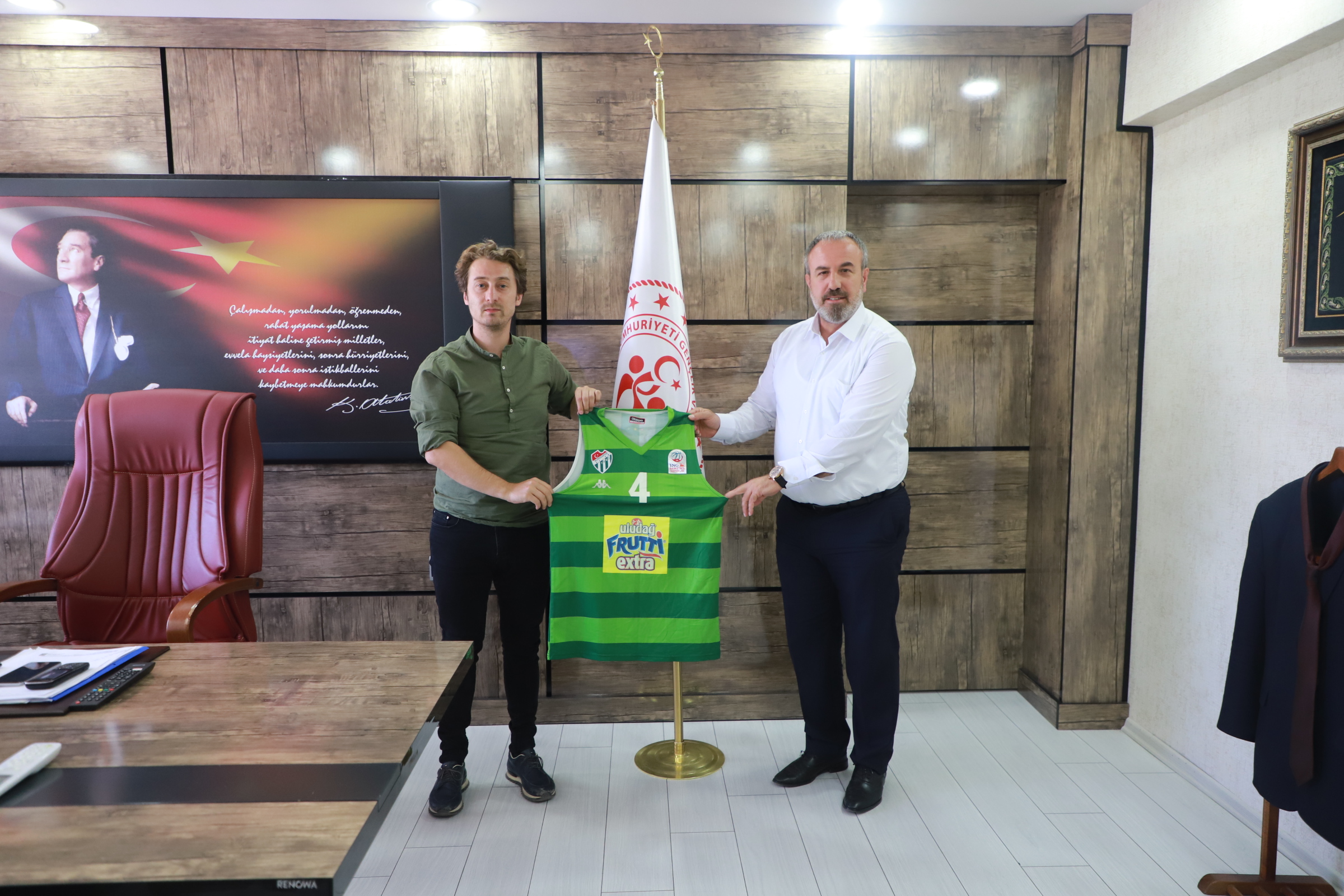 Timsah’tan çifte ziyaret… Timsah’tan çifte ziyaret…