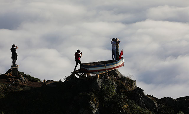 2 bin 700 metrede ‘Titanic pozu’ 2 bin 700 metrede ‘Titanic pozu’