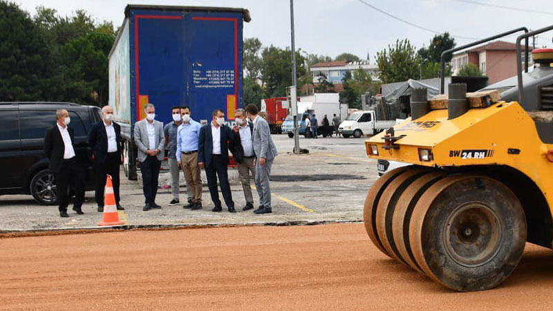 Pazartesi pazarının zemini iyileştiriliyor