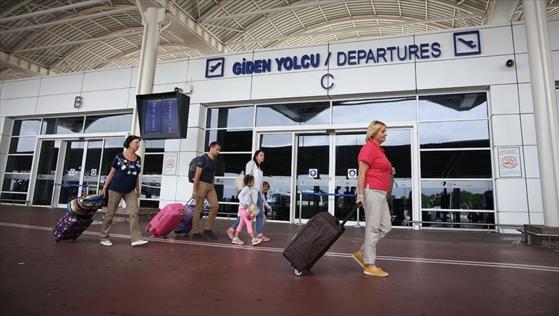 Turizmin ‘gözde’ havalimanlarından yaz döneminde 13,5 milyon yolcu uçtu Turizmin ‘gözde’ havalimanlarından yaz döneminde 13,5 milyon yolcu uçtu