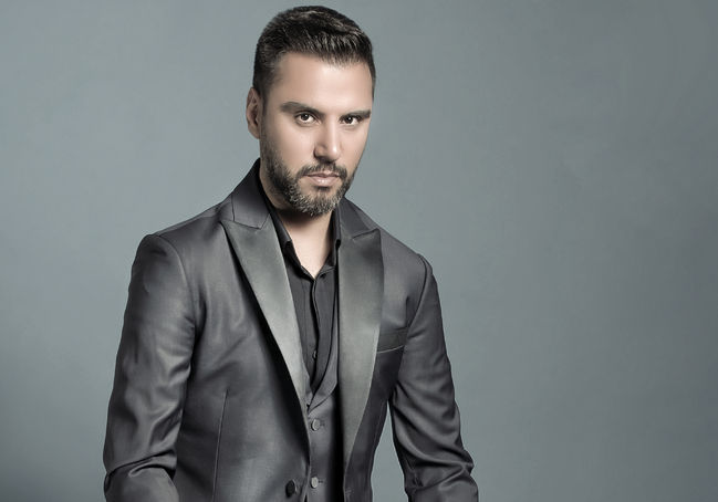 Ece Üner’e destek veren Alişan’dan Deniz Çakır’a sert cevap Ece Üner’e destek veren Alişan’dan Deniz Çakır’a sert cevap