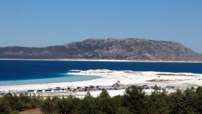 Göle olan ilgi artınca tarım ve hayvancılık yerine turizme yöneldiler