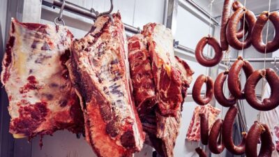 Ürünlerinden at eti çıktı! Şaşırtan bahaneler…