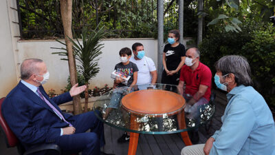 Cumhurbaşkanı Erdoğan, Yeşilyurt ailesinin evine konuk oldu