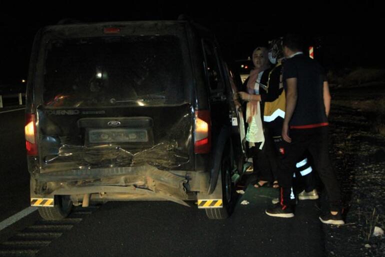 Elazığ’da 3 araç birbirine girdi: 10 yaralı
