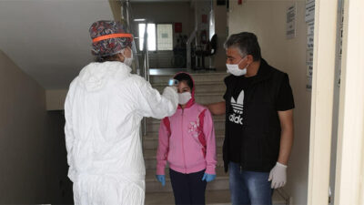 İlk kez bu yıl milyonlarca çocuk okulda değil aile hekimliklerinde aşı olacak